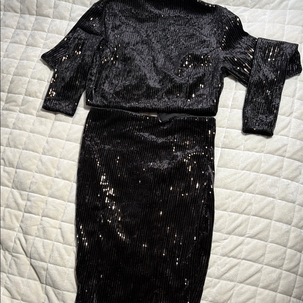 Black Sequined Two-Piece Skirt Set